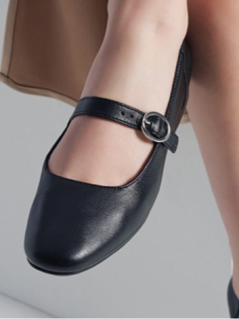 Naturalizer Kelly Black Leather Mary Jane Loafer with Buckle
